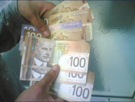 $$700 dollares canadian$$
